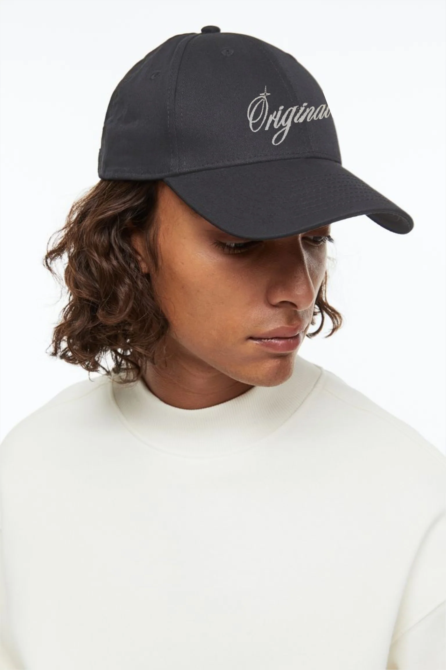 Grey Cap with Óriginal Embroidery - Image 2